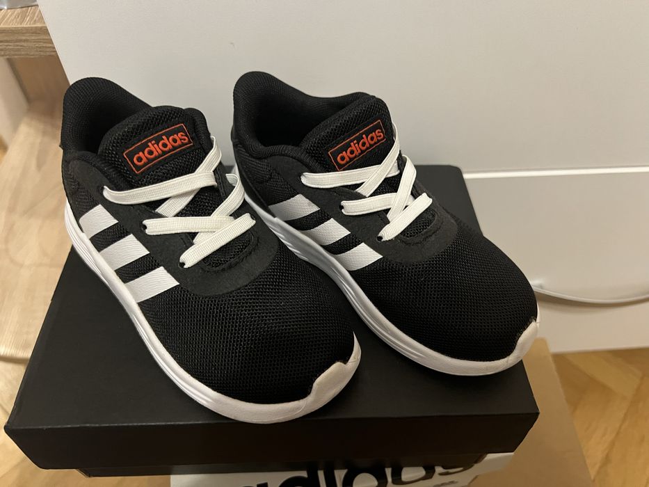 Детски обувки нови