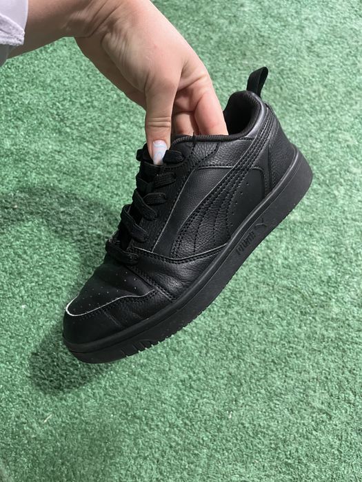 Adidasi sport puma negri