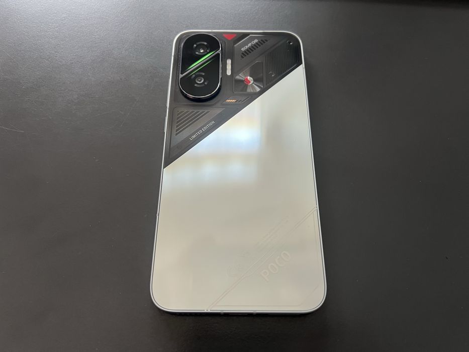 Продавам Xiaomi Poco F7 256/12+4GB