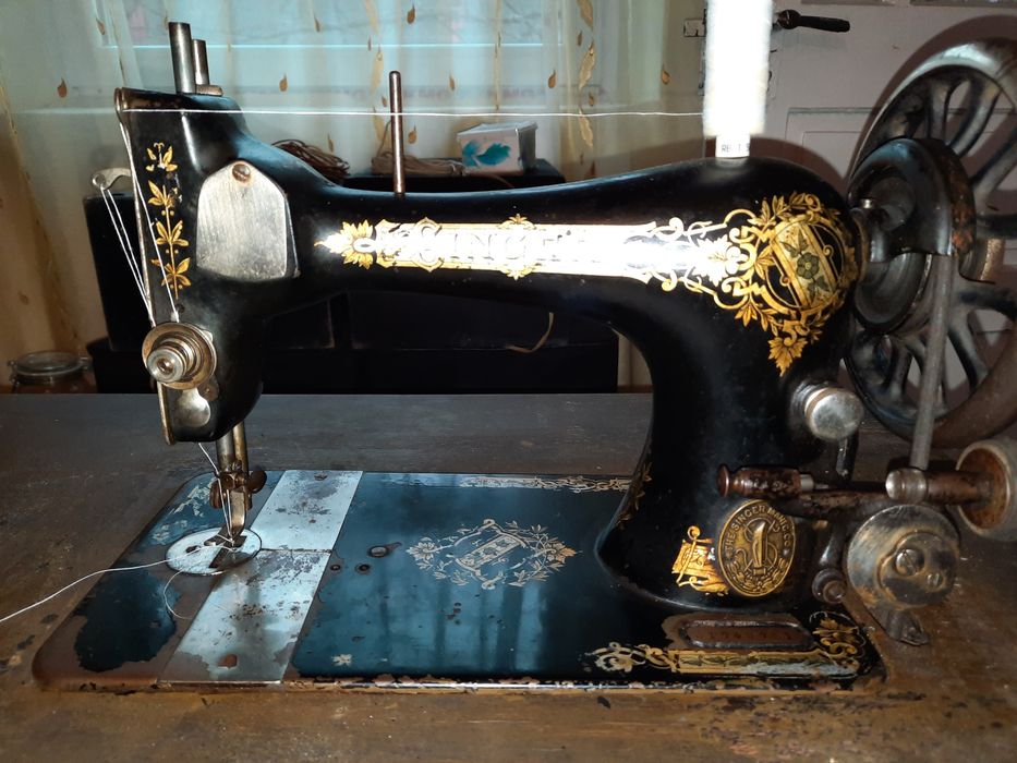 Masina de cusut Singer veche funcțională