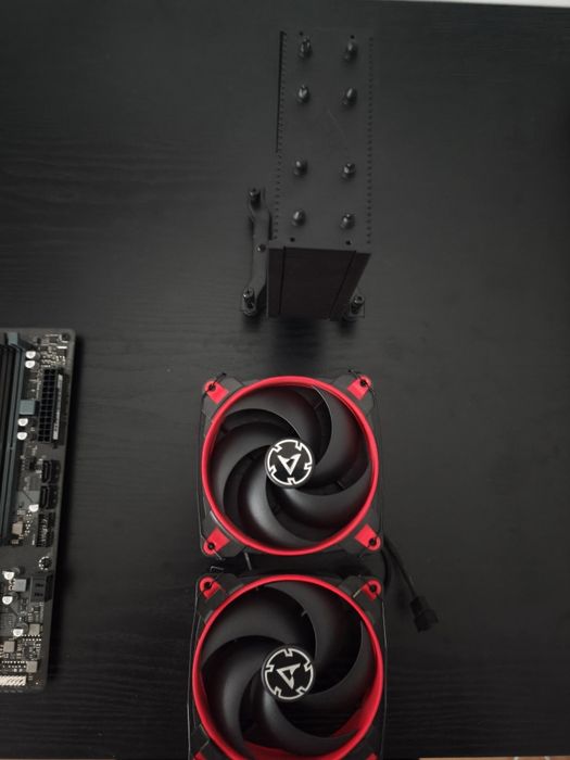 Kit Procesor și Placa de Baza + Cooler CPU