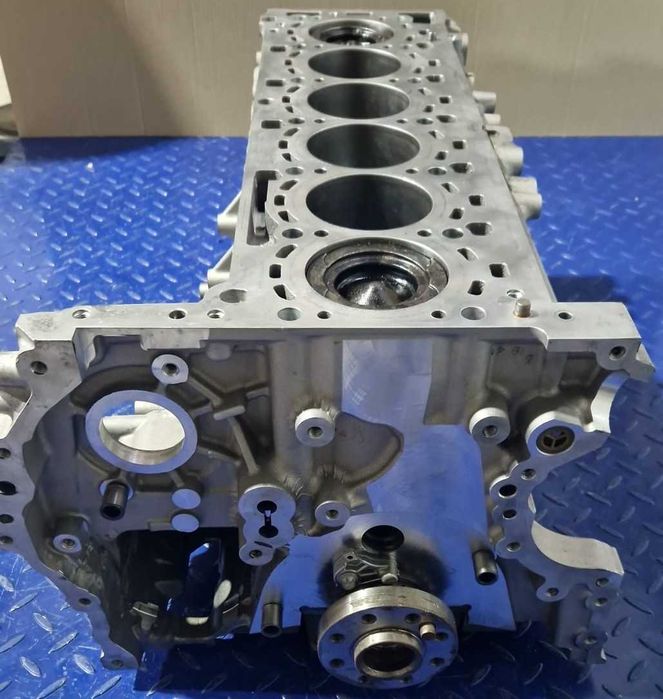 Bloc Motor Mercedes OM656