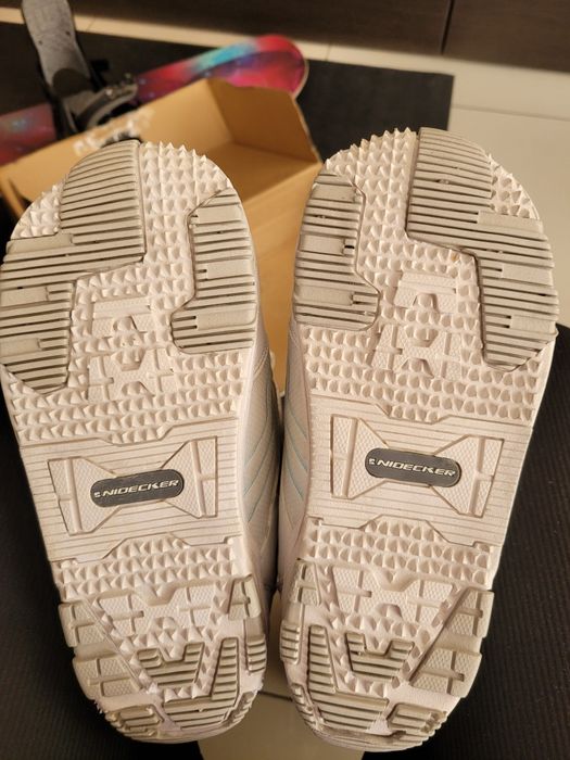 Сноуборд  DC 143см