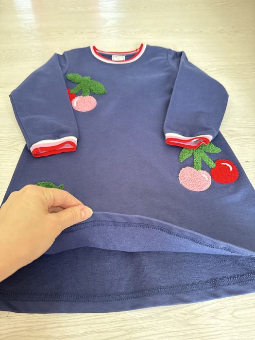 Платье для девочек, хлопок, с вишенками нашивками, тёмно синее