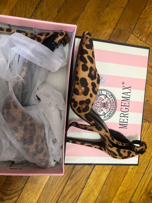 Женские туфли на каблуке