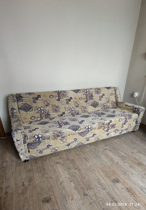 Диван, производства Чехия.