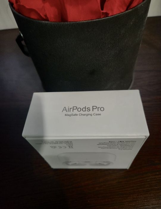 Vând căști Air Pods Pro