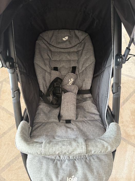 Коляска прогулочная Joie Litetrax4