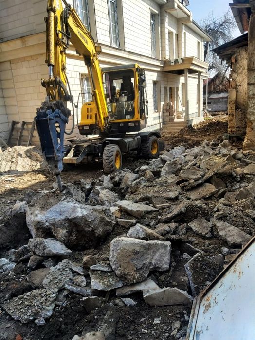 Услуги экскаватора Hyundai 55 (гидромолота)
