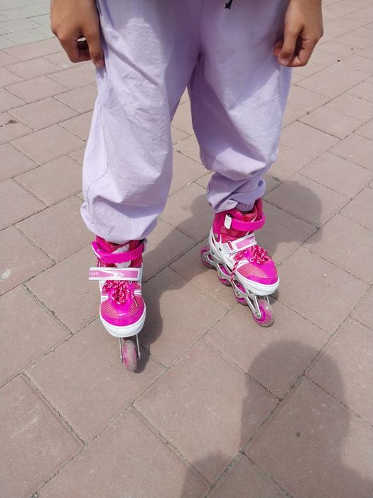 Ролик продаю срочно торг есть остановка Ануар