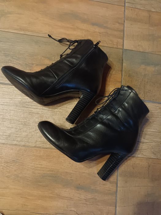 Маркови боти чизми и обувки 36номер..Чисто нови мaратонки NIKE 37,5 и