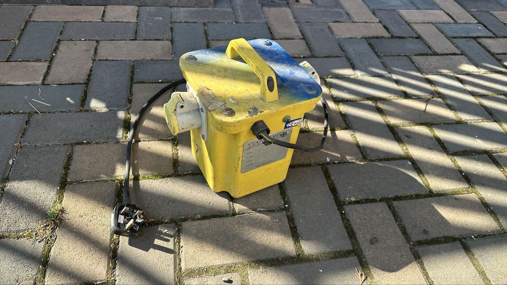 Transformator Anglia Uk 230/110v 220/110v 110v