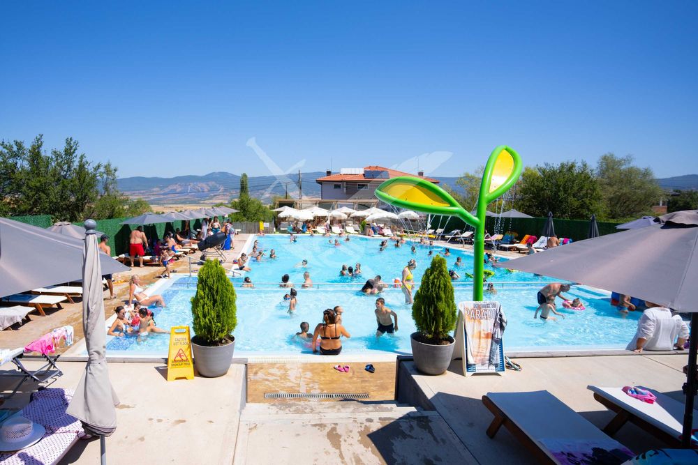 Аквапарк, Сапарева баня