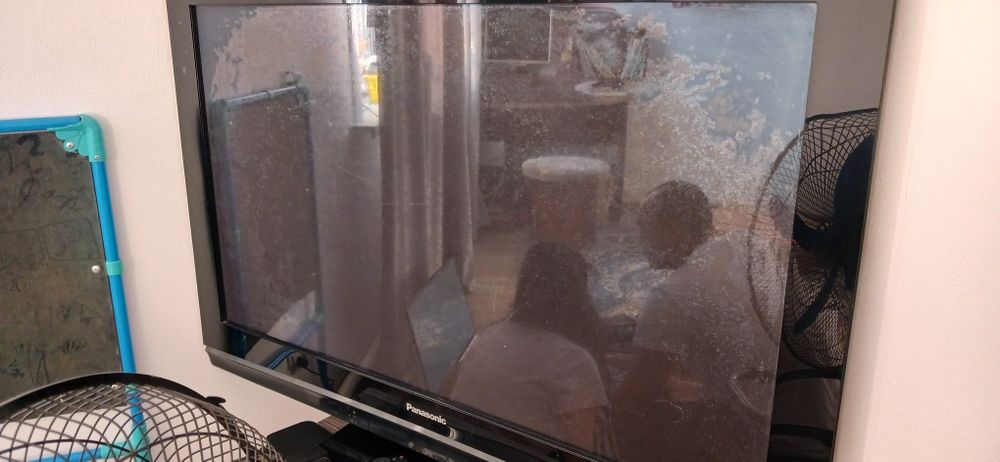 Продам  телевизор