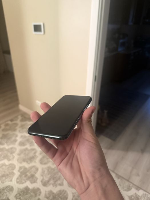 Iphone 11 в отличном состоянии
