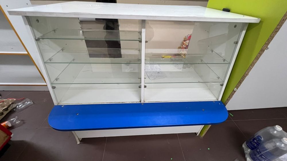 Продам полки для магазина