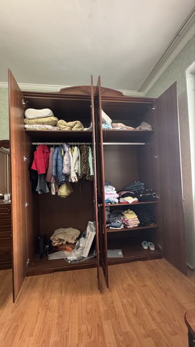 Спальный гарнитур