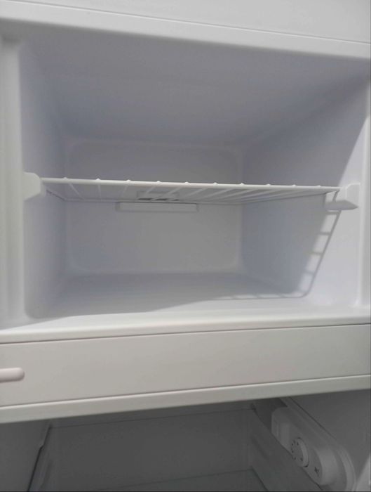 Frigifer 2 usi Heinner Leas frost 212 litri