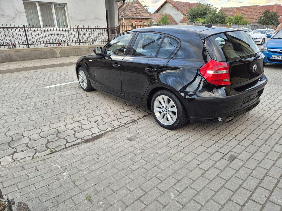 BMW 1 Series 2011 — imagine 5