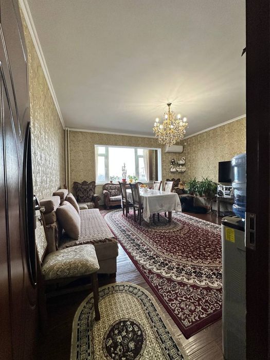 Юнусабад -14 3/5/9 ремонт сделан для себя, встроенная мебель остаётся