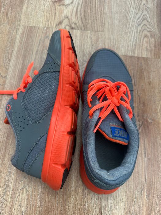 Маратонки Nike р.35