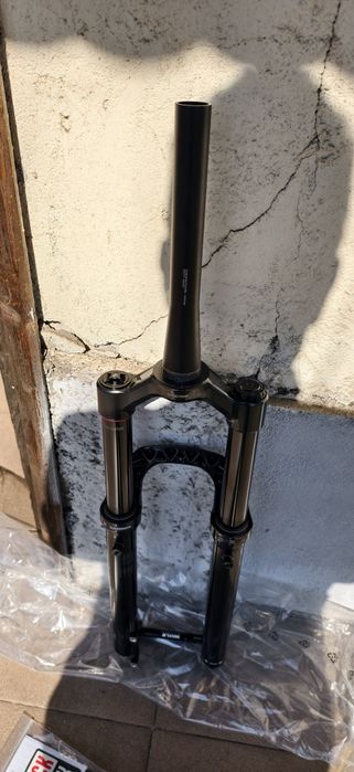 Нова Вилка RockShox Lyrik Base RC DebonAir 29" 160mm Boost 15x110mm