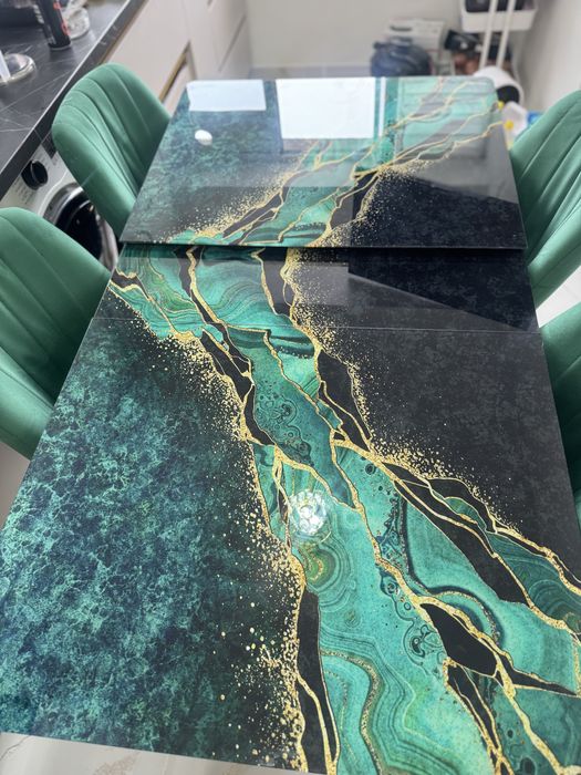 Masa cu 4 scaune de vanzare