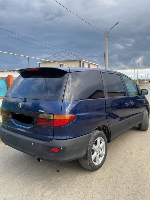 Toyota Эстима 2002