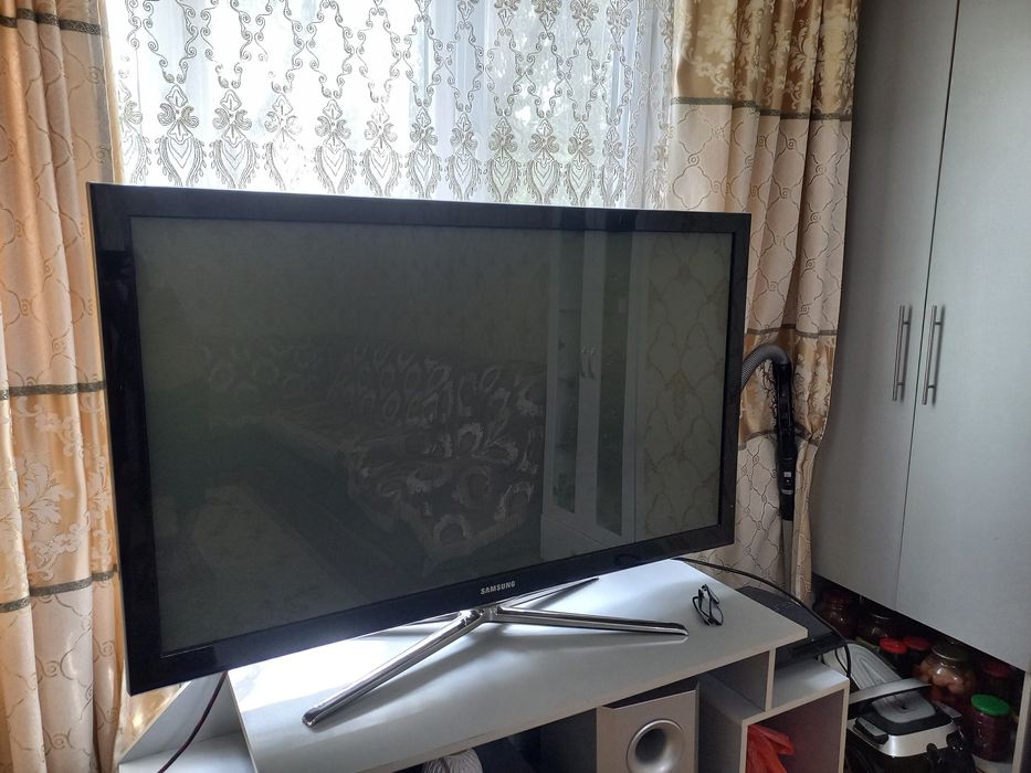 Продам телевизор