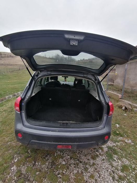 Vând nissan qashqai