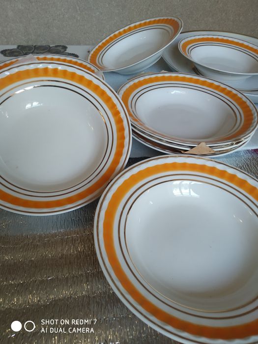 Фарфор тарелкалар.  Янги.