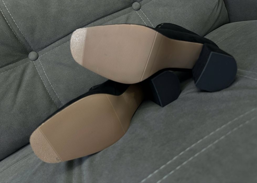 Новые ботильоны продам