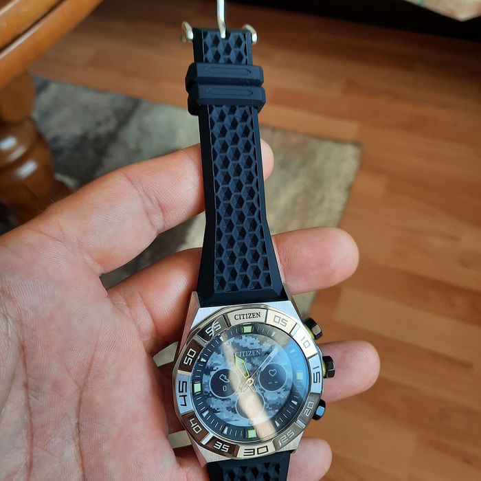 Citizen Hibrid la curie