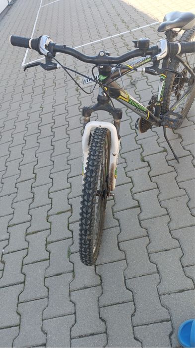 Bicicleta cu roti de 26”