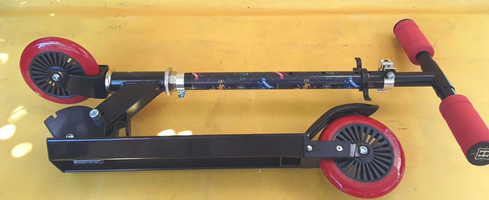 Trotineta premium din aluminiu pliabila NOUĂ  - 120 LEI