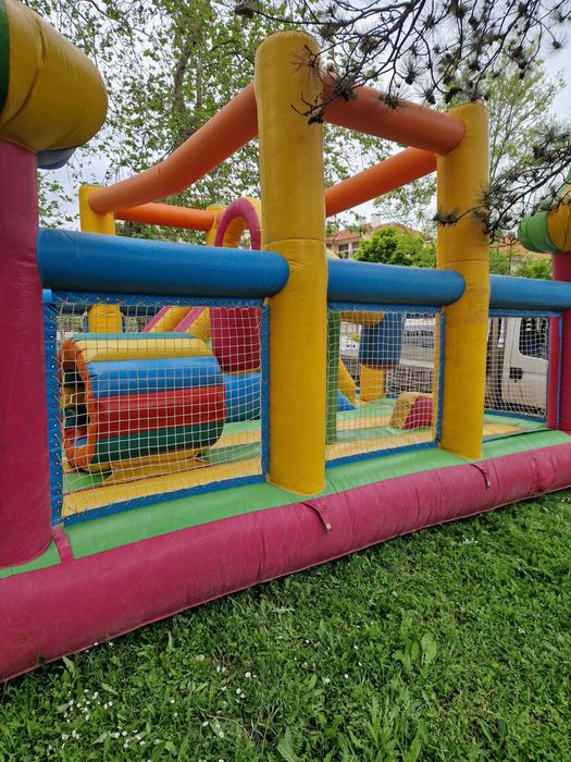 Надуваем батут Асеновградски