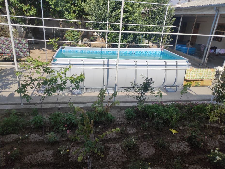 INTEX Прожам бассен бу состаяна хароше 5.49/2.74