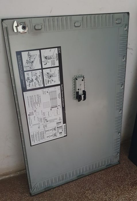 Carcasa server IBM tower