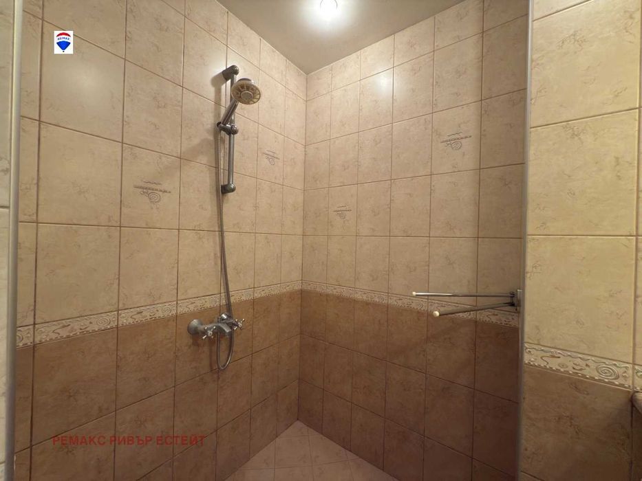 Продава се Двустаен апартамент в Русе, Дружба 1 - 58 кв.м за 1654 €/кв.м - Снимка #10