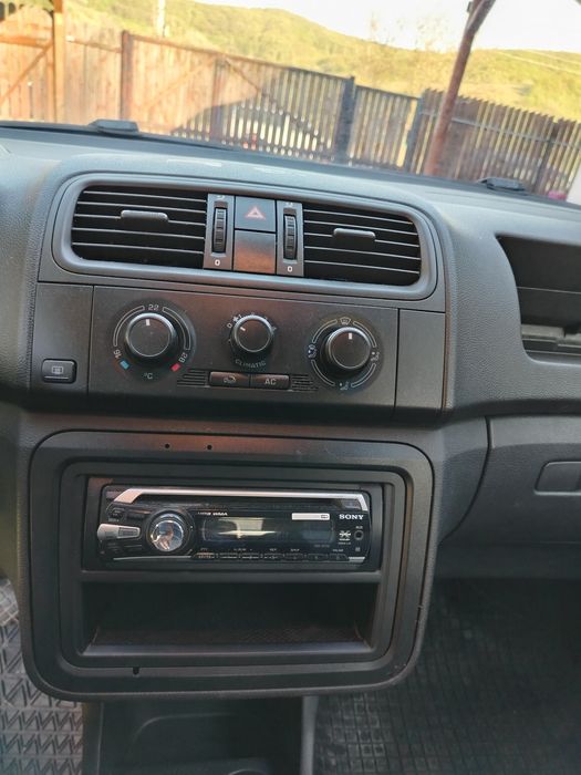 SKODA Fabia 2009 — imagine 5