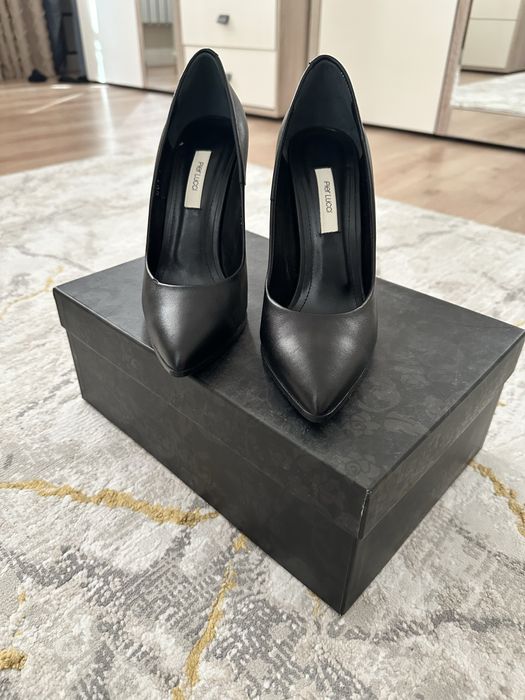 натуральная  кожанная туфли