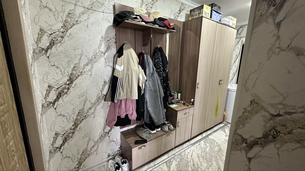 Продаю прихожку