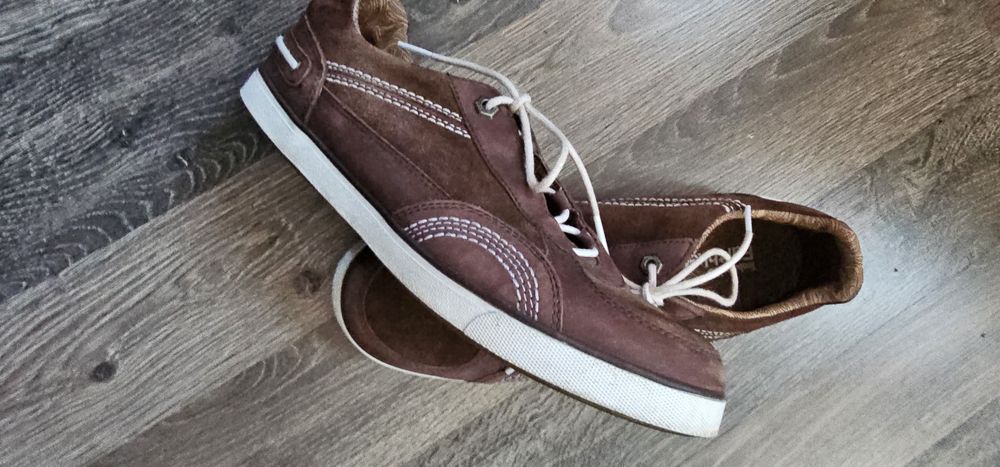 Massimo Dutti  ,  Timberland, Adidas, Converse