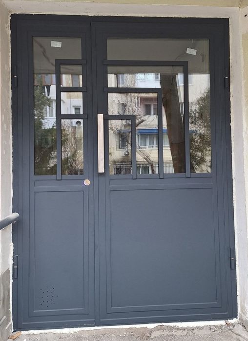 Ușă metalică intrare în bloc Constanța