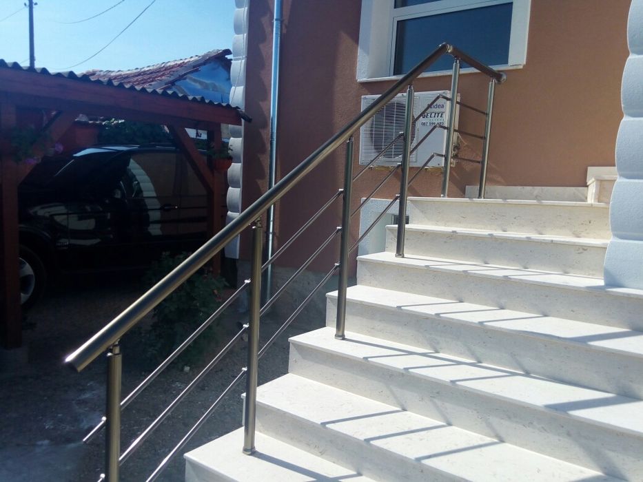 Алуминиеви парапети