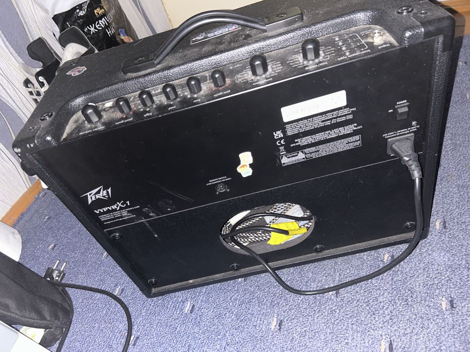 Продам Бас гитару YAMAHA