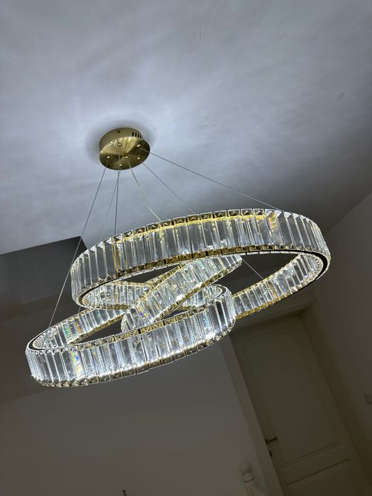 Candelabru cu 3 moduri de iluminat și reglare intensitate luminoasa