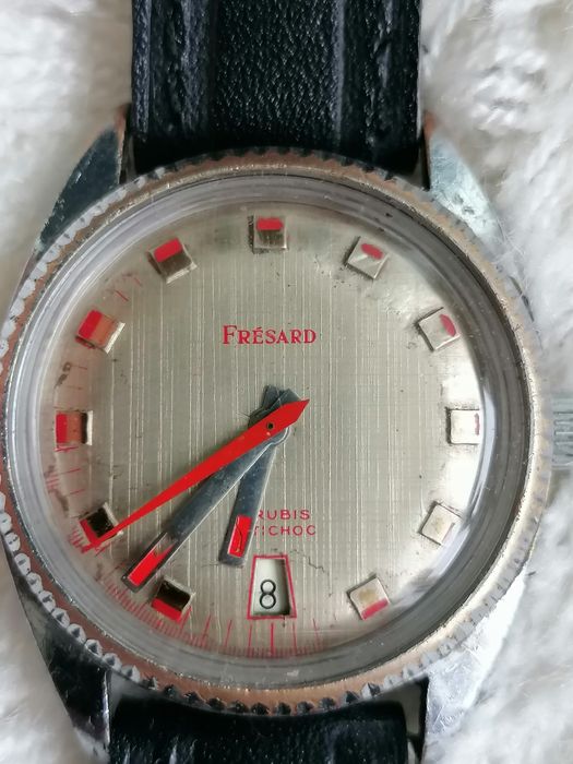 Механичен ръчен часовник "FRESARD"