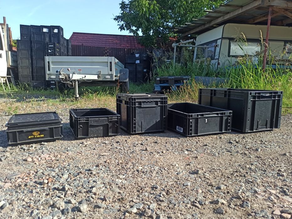 Lăzi cutii navete paleti plastic stivuibile