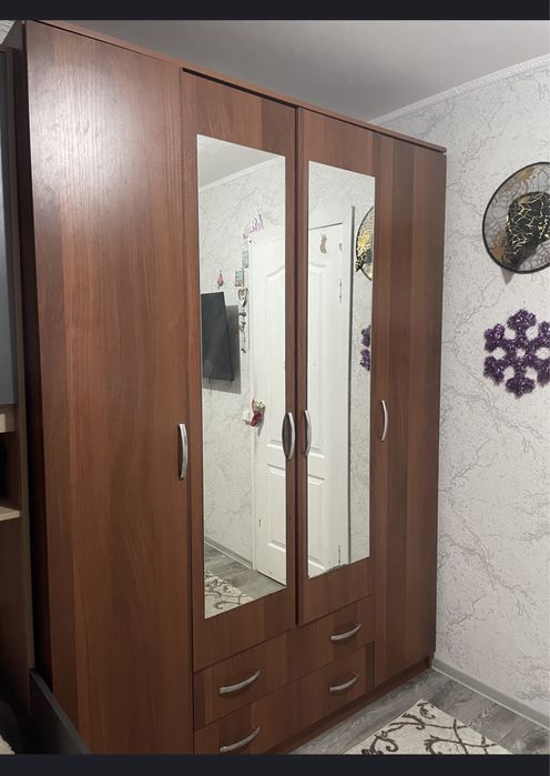 Продам шкаф 50000 тенге